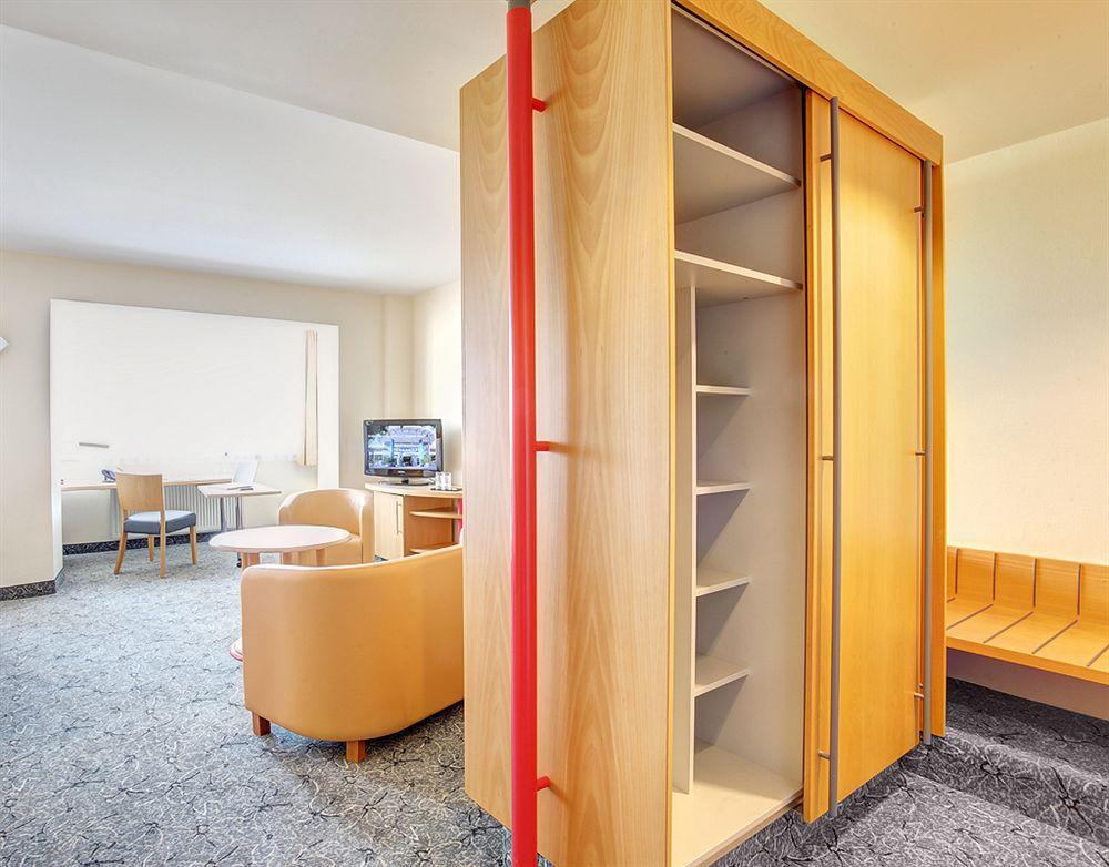 Hotel Abacus Tierpark 4*